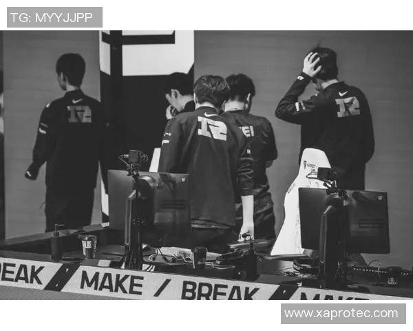 EDG团队协作引发热议赛季表现与战术配合成焦点讨论 EDG团队协作引发热议赛季表现与战术配合成焦点讨论